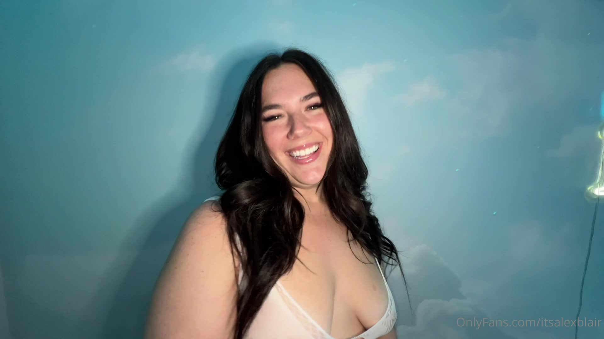 Video 1021919 from Alex Blair | itsalexblair | thecurvyfoxx