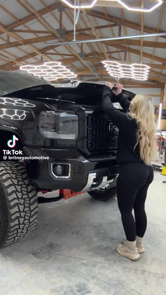 Video 1024765 from Britney Automotive