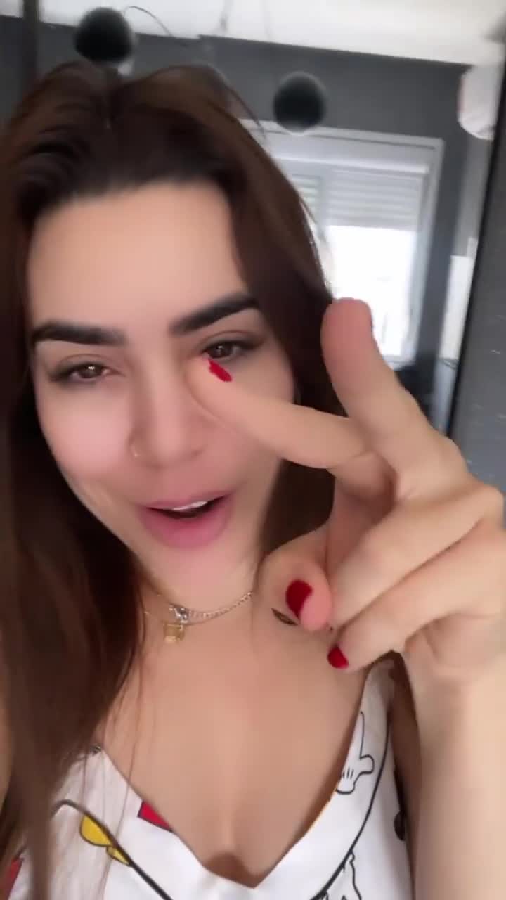 Video 1025095 from Naiara Azevedo