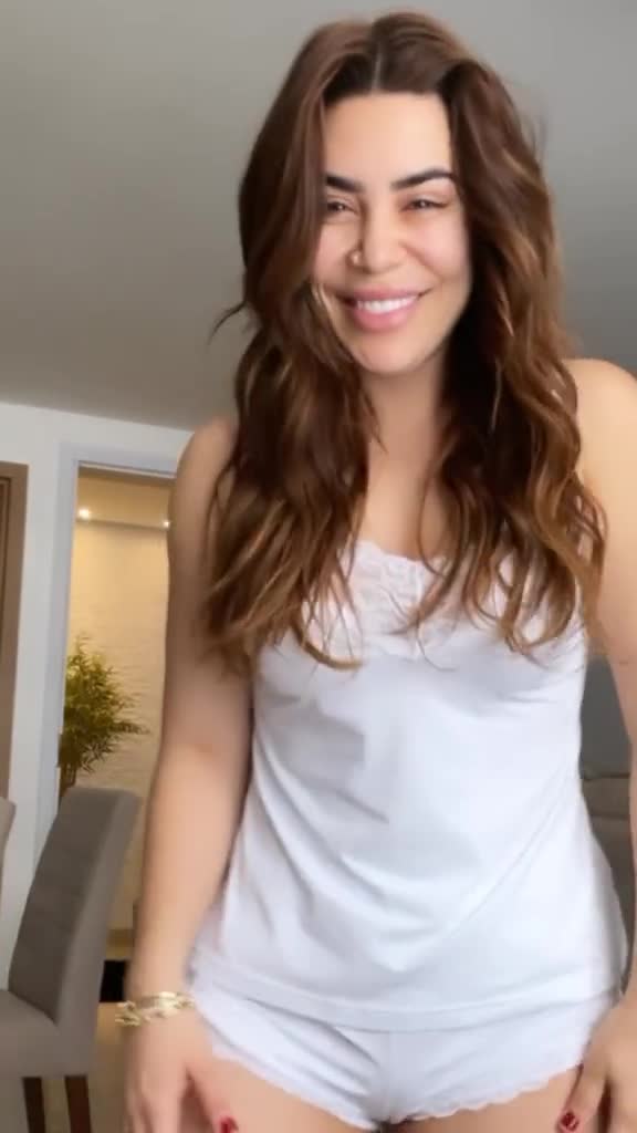 Video 1025103 from Naiara Azevedo