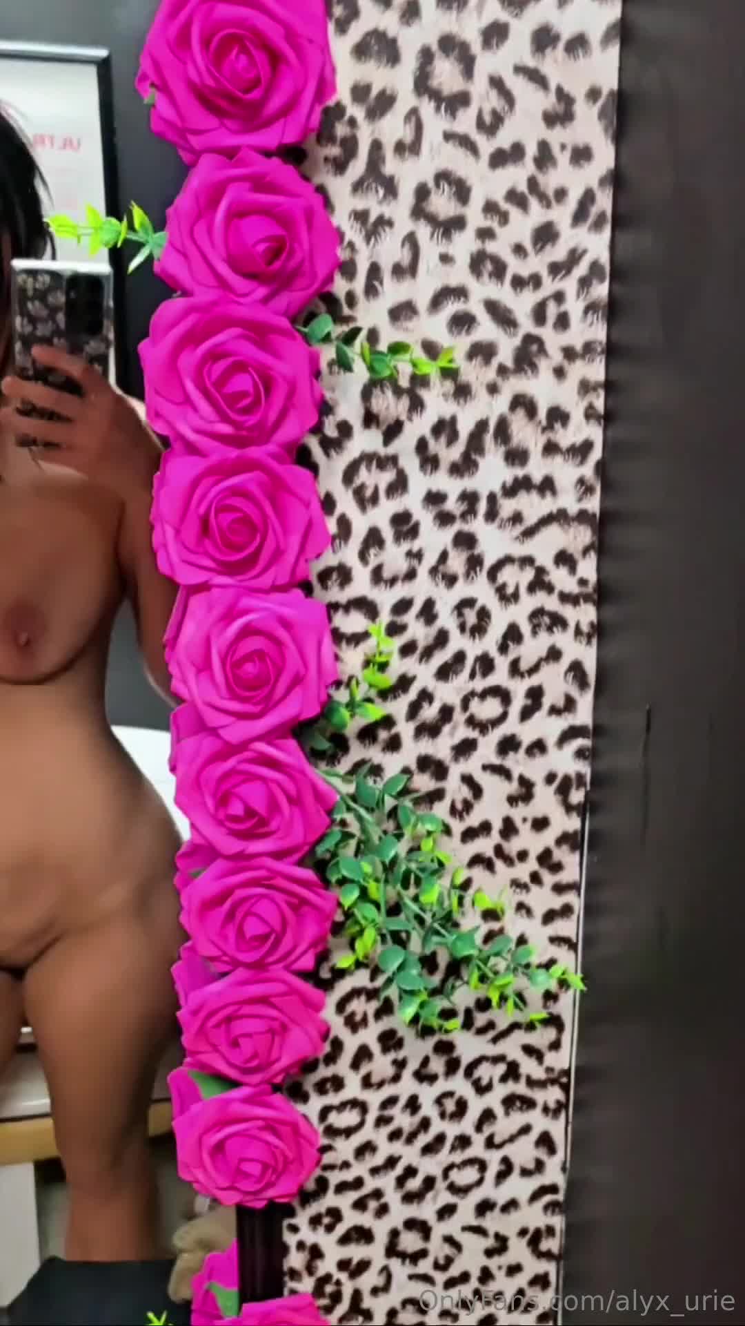 Video 1025325 from Alyx Urie | HoustonHotwife | backshotbarbie96