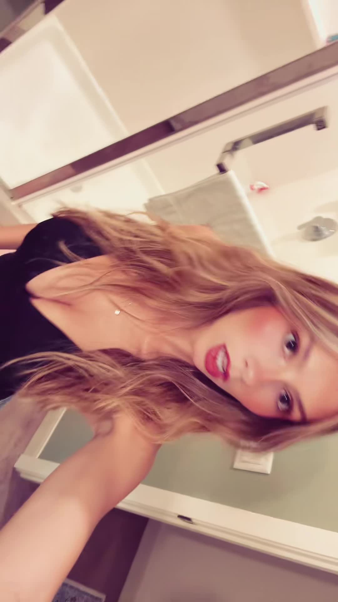 Video 1035206 from Mia Steele - miagsteele