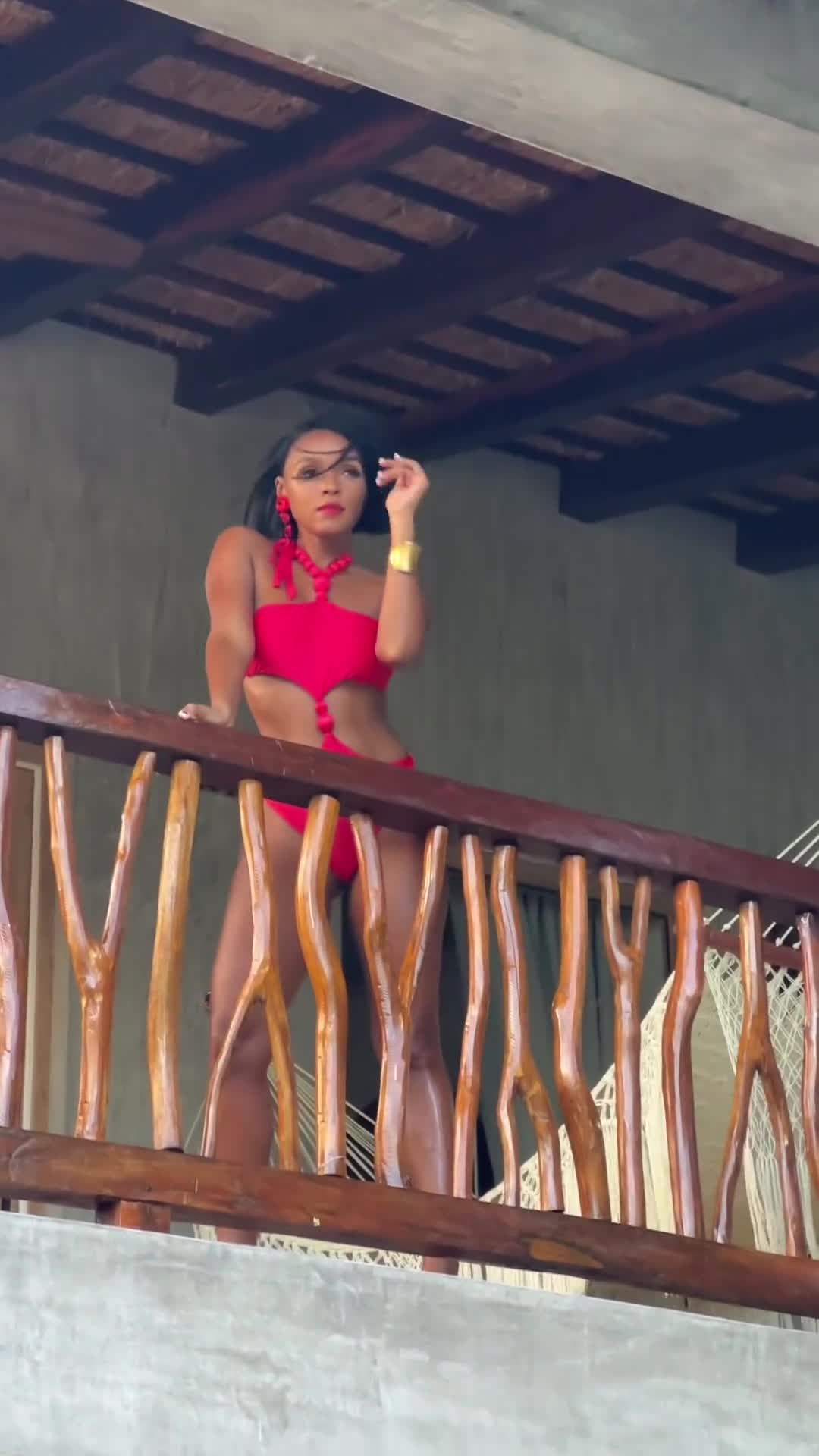 Video 1035879 from Janelle “Jane” Monáe