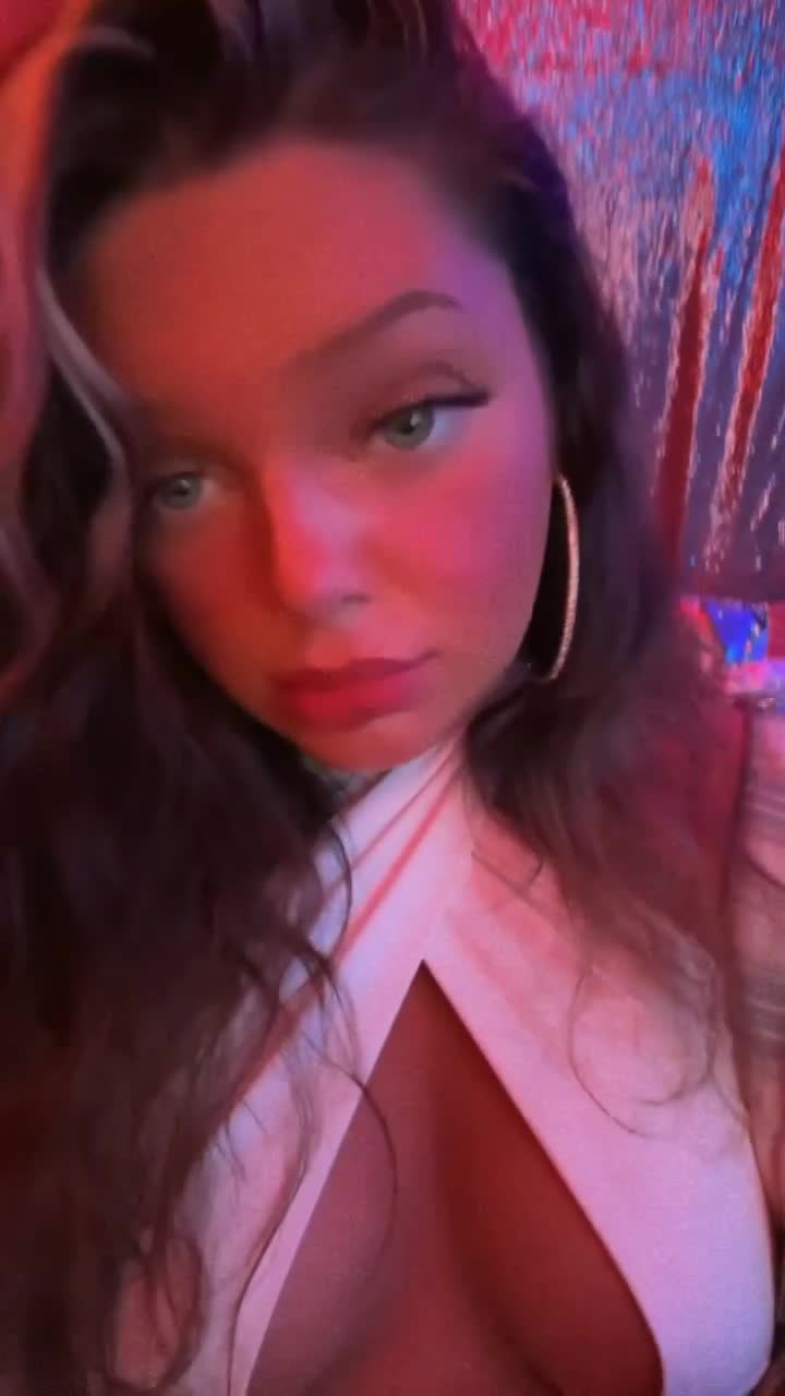 Video 1037958 from SadLittleSinner | Alexavanity