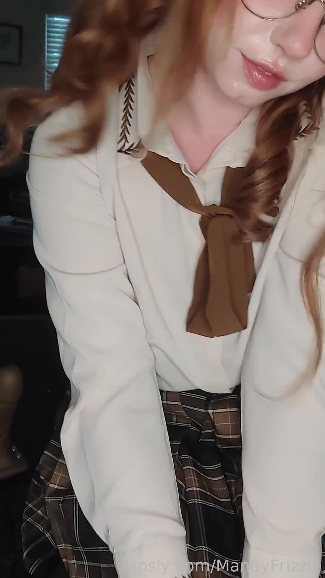 Video 1041207 from MandyFrizzle / SandyFrizzle