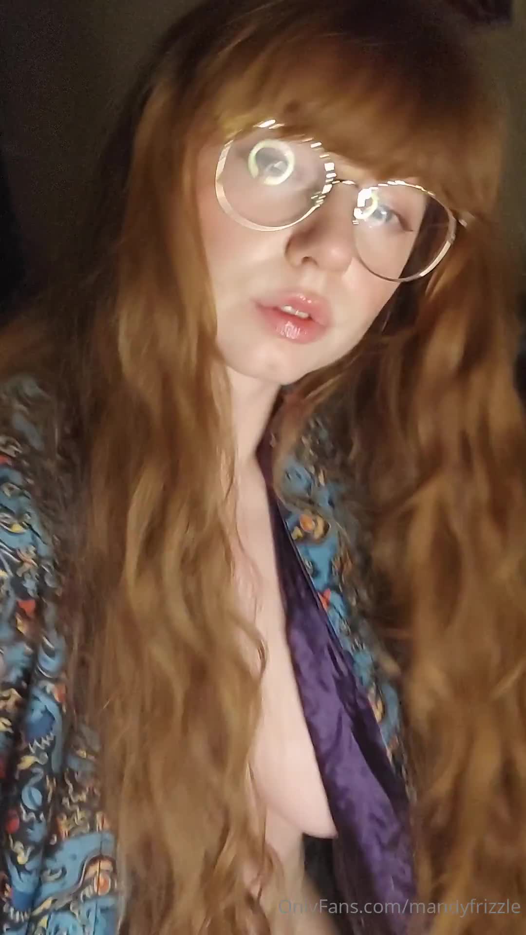 Video 1041233 from MandyFrizzle / SandyFrizzle