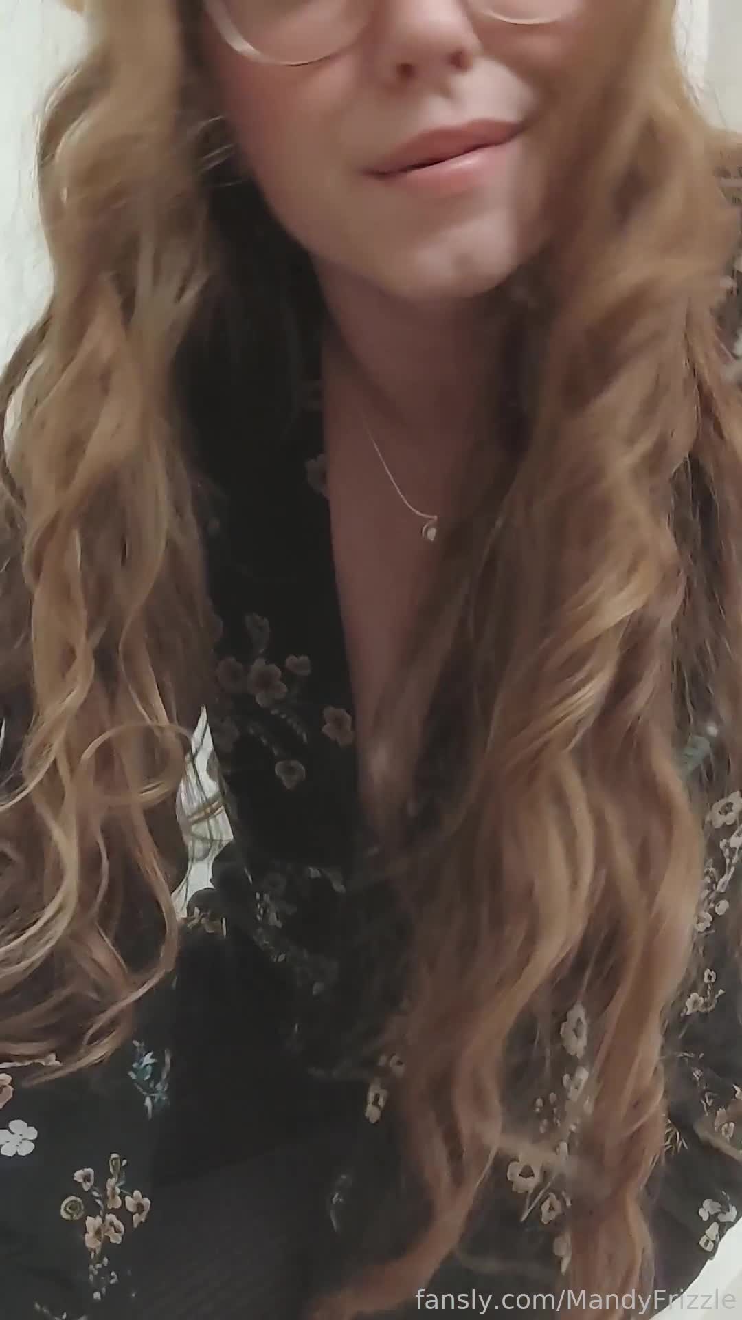 Video 1041244 from MandyFrizzle / SandyFrizzle