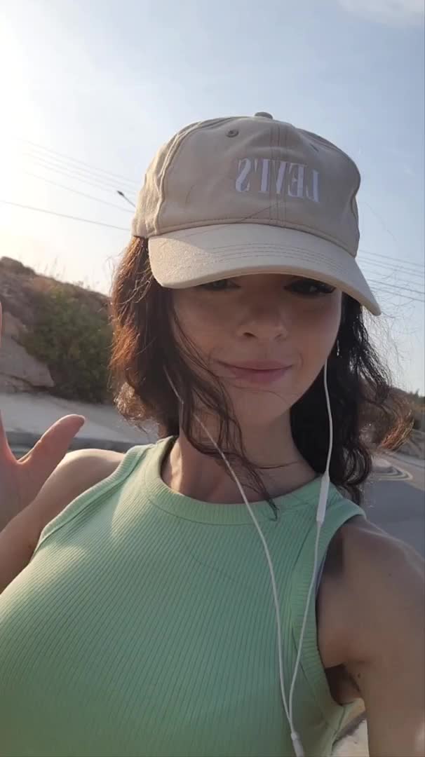 Video 1041811 from Chloe Lockley