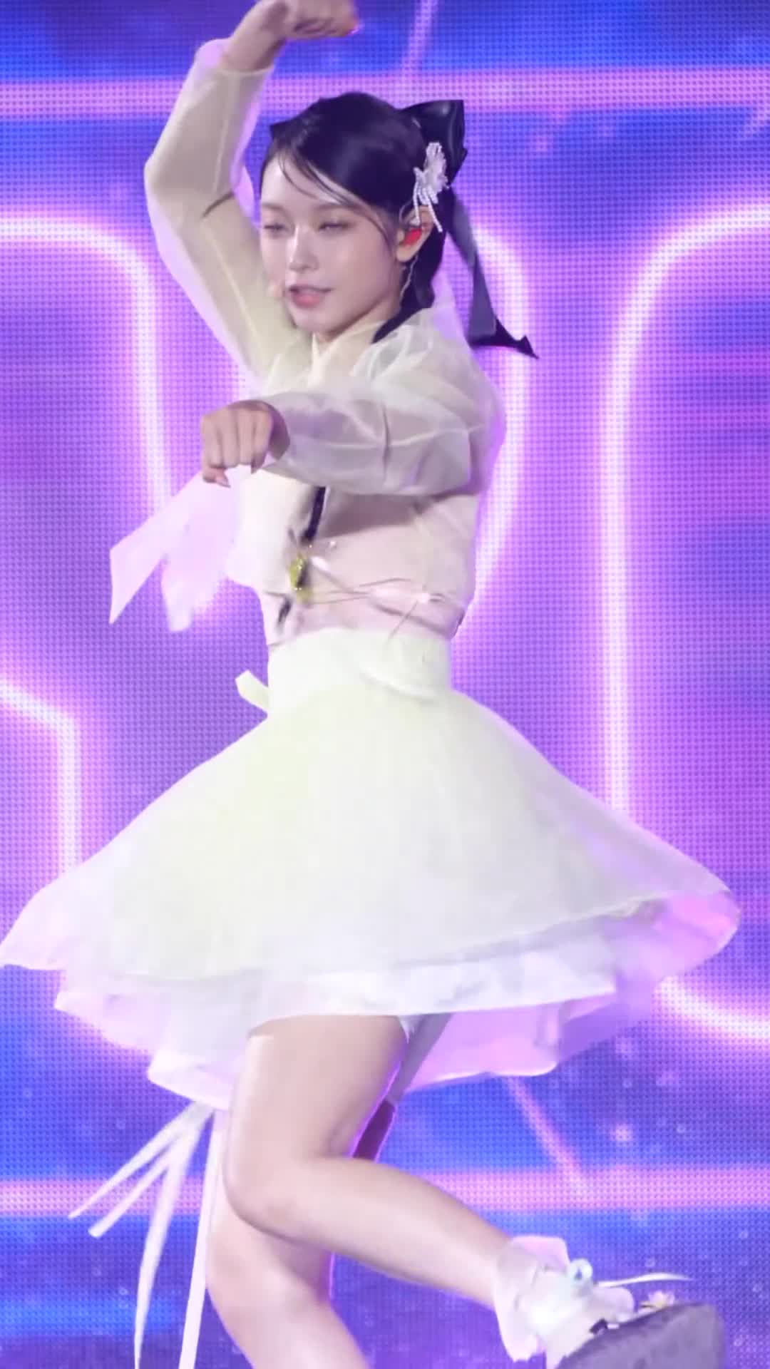 Video 1043519 from Haerin / NewJeans