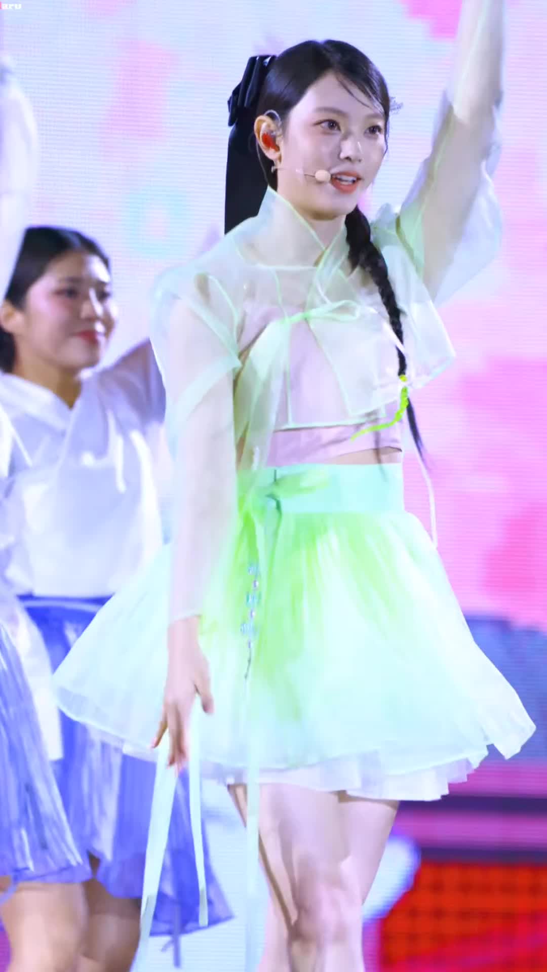 Video 1043526 from Haerin / NewJeans