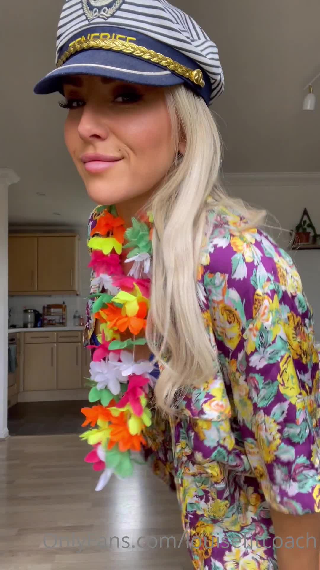 Video 1044197 from LouiseFitcoach / Louise_Fitcoach