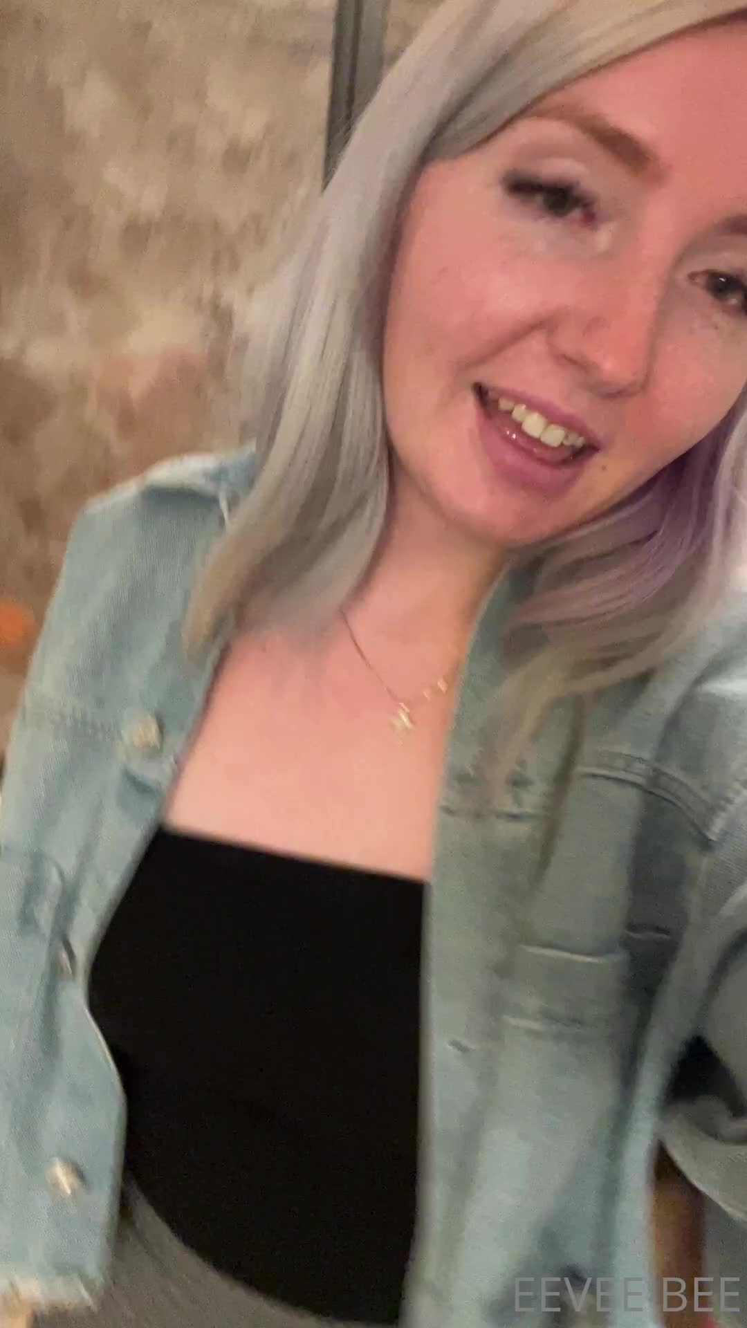 Video 1044713 from Eevee Bee