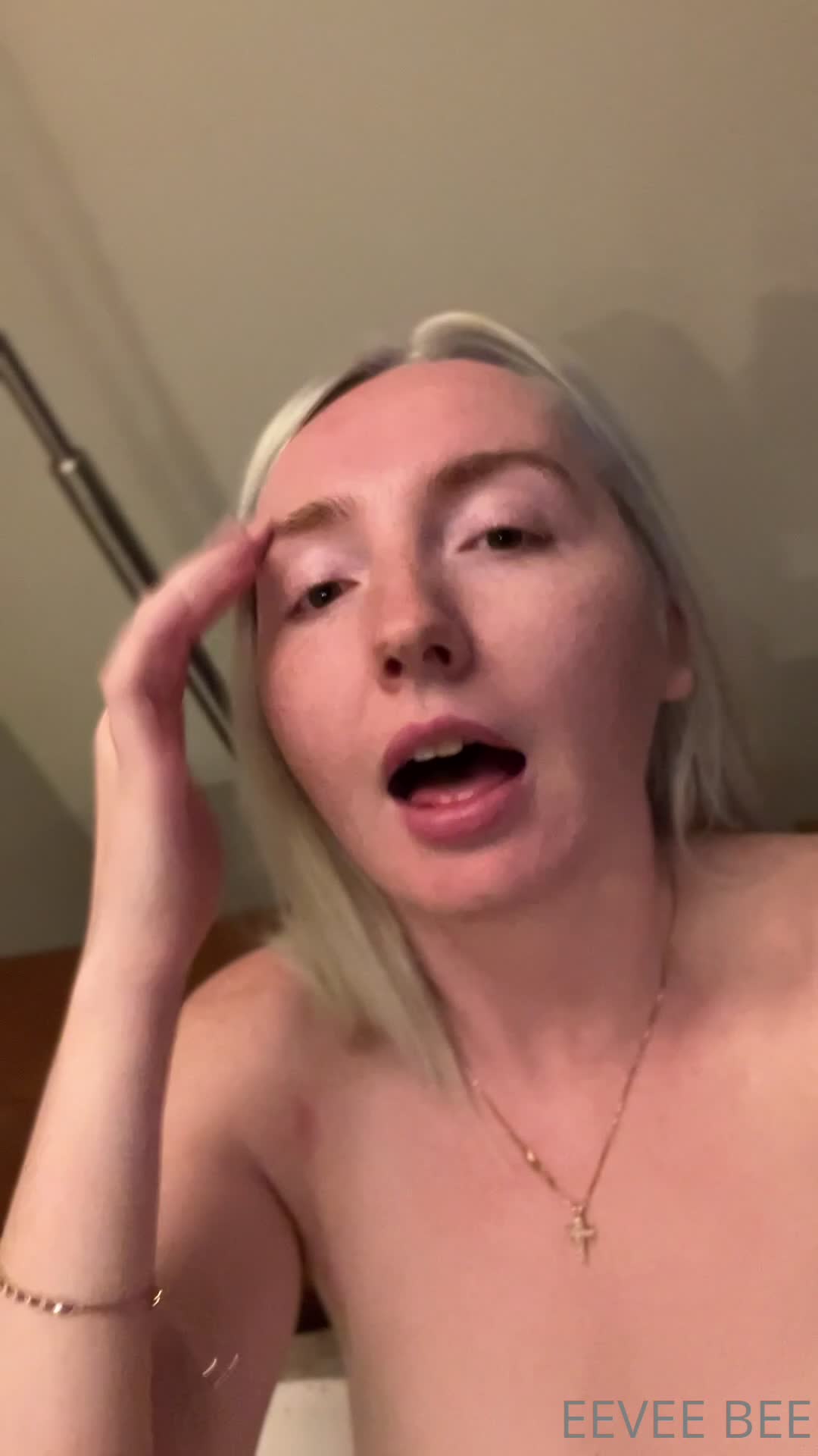 Video 1044879 from Eevee Bee