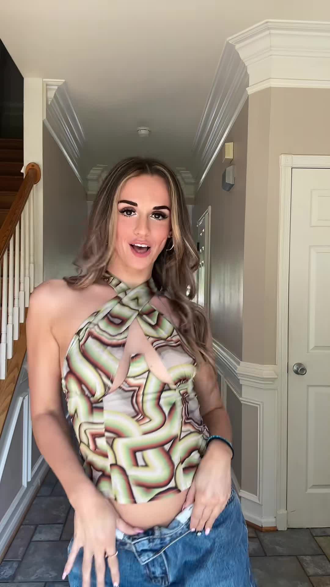 Video 1045169 from Gabby J David