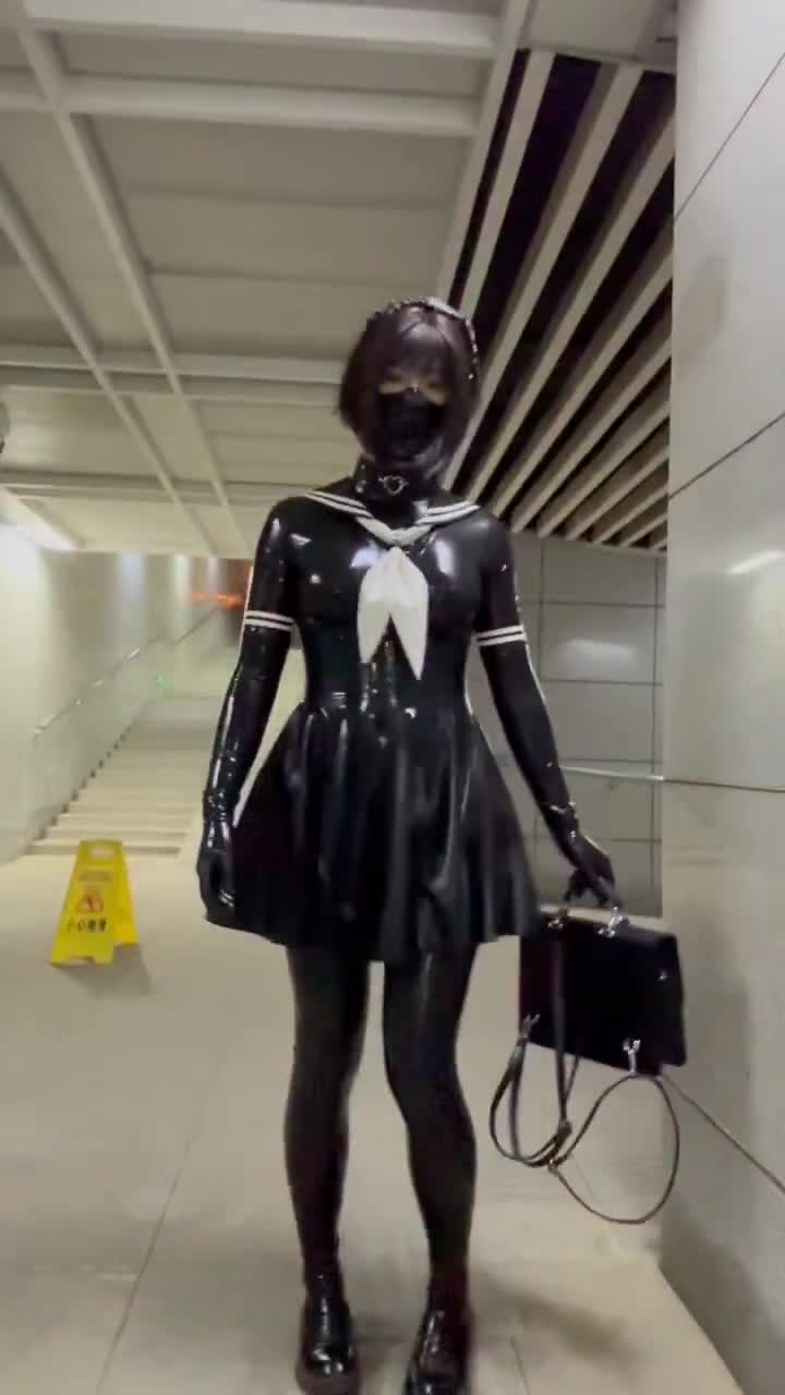 Video 1048226 from QingNingJiang | maomijiang