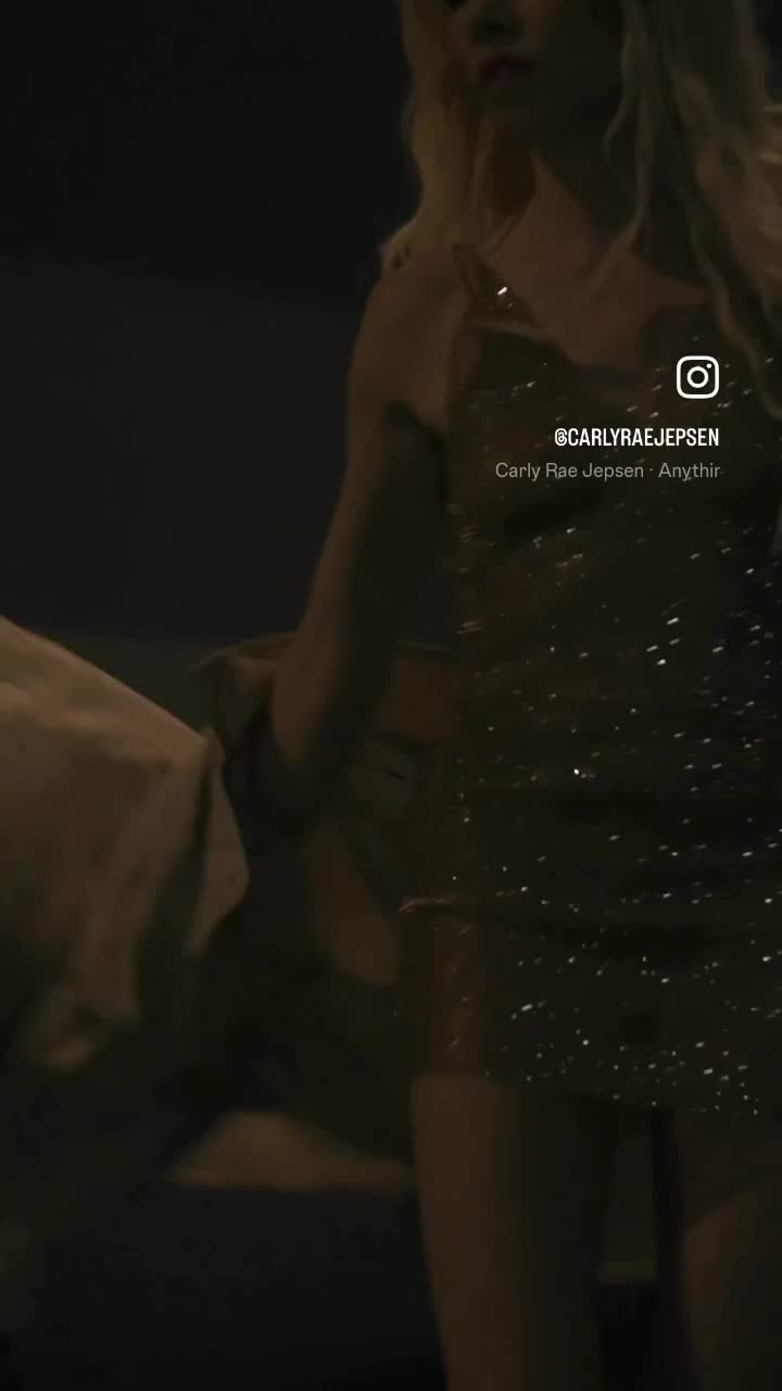 Video 1048915 from Carly Rae Jepsen