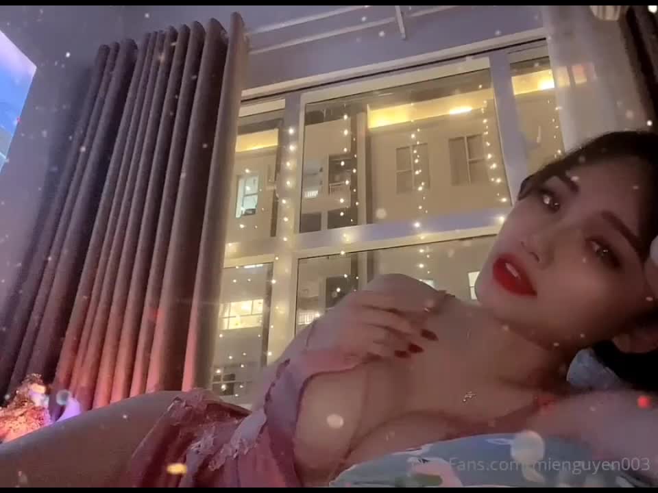 Video 1053310 from mie.ngn3 | mienguyen003