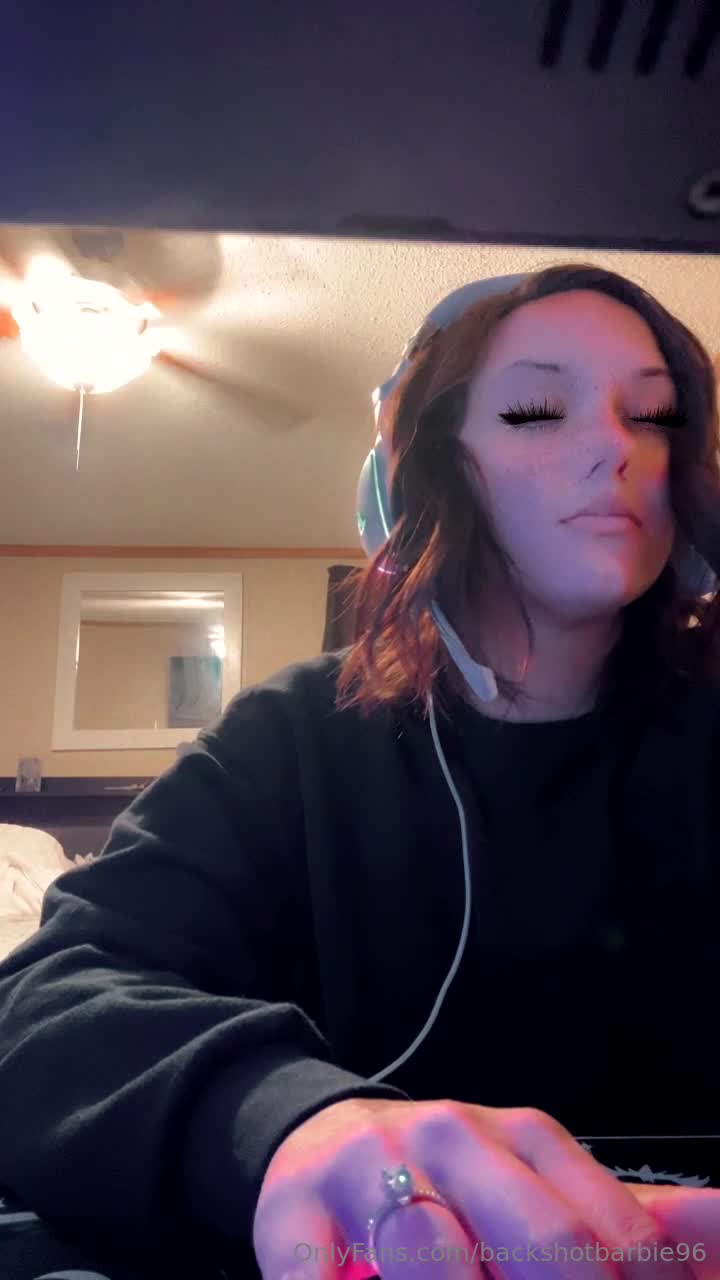 Video 1054682 from Alyx Urie | HoustonHotwife | backshotbarbie96