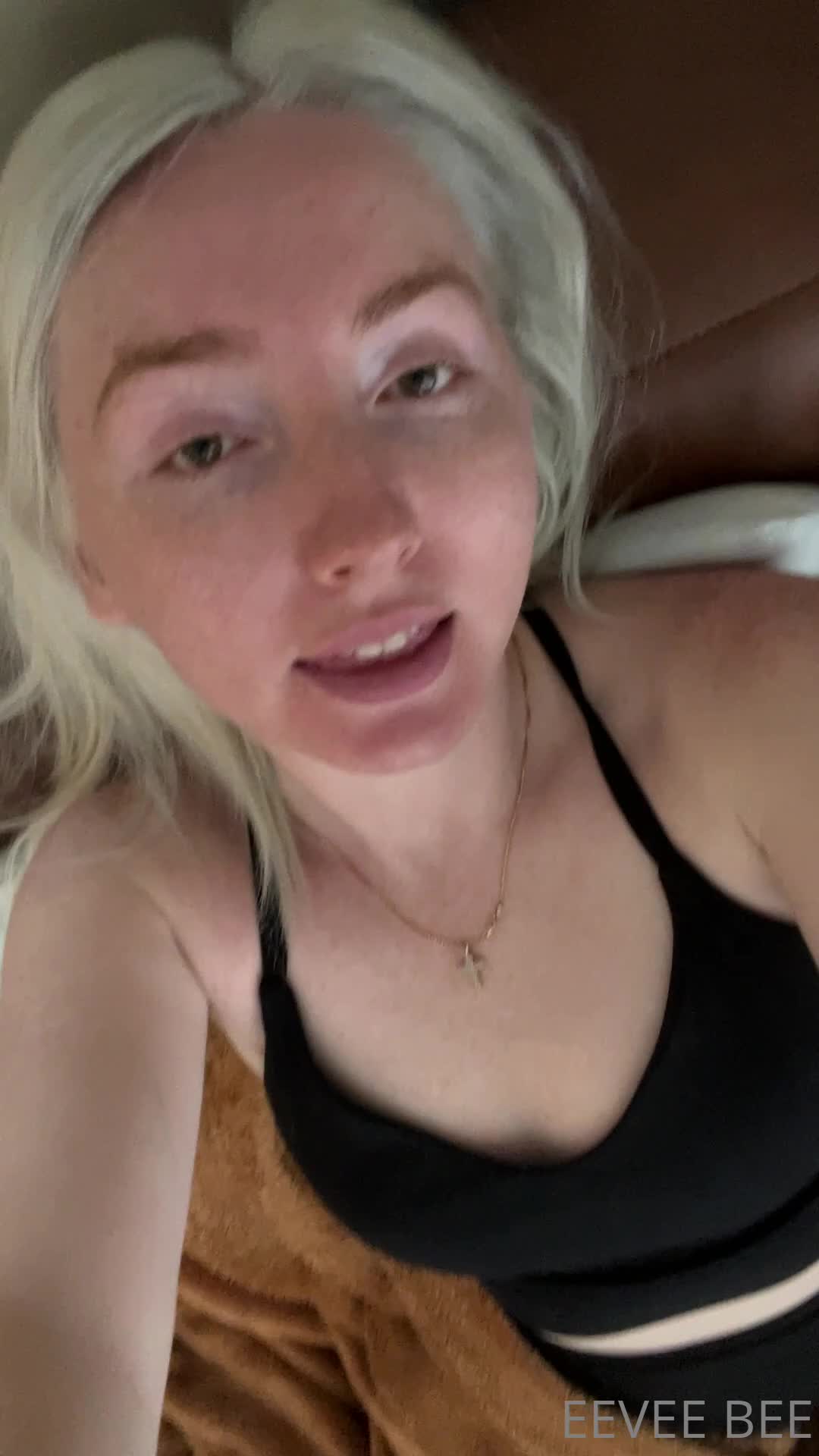 Video 1055770 from Eevee Bee