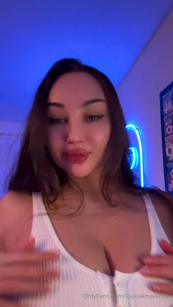 Video 1058220 from Louisa Khovanski