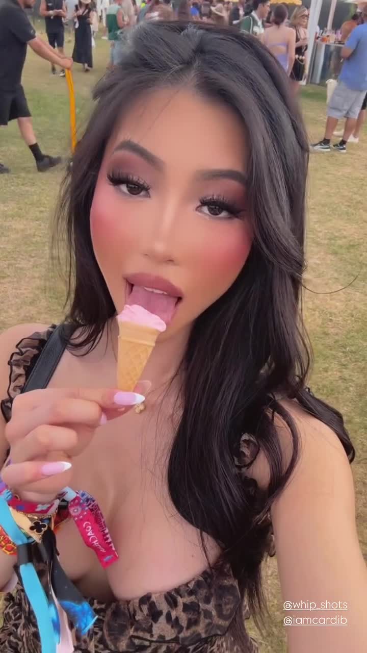 Video 1123392 from Karenliao