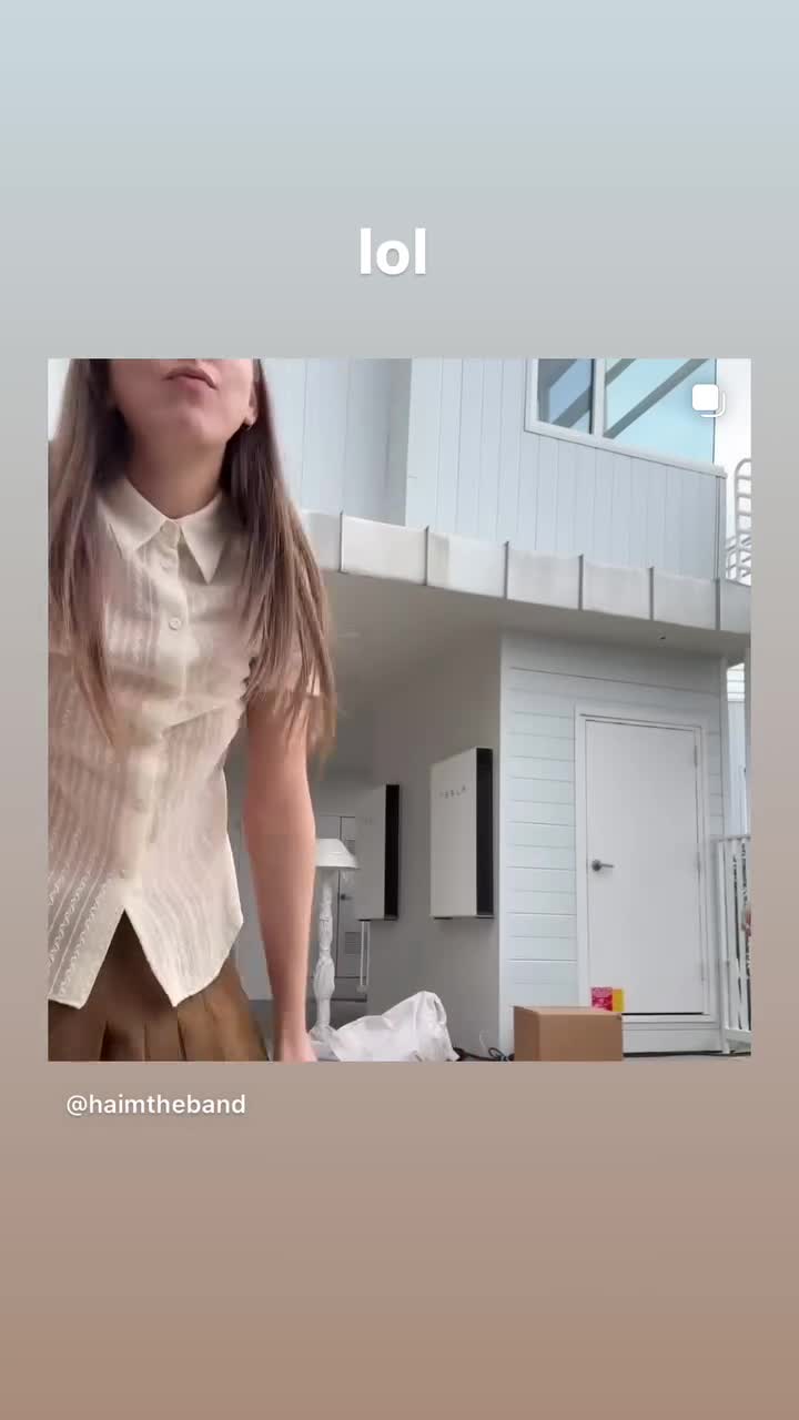Video 1125402 from Haim Sisters