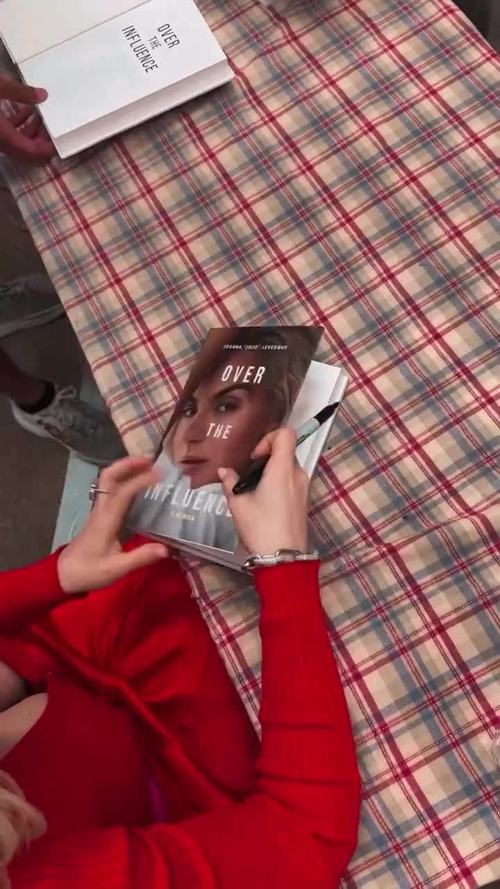 Video 1126788 from Jojo Levesque