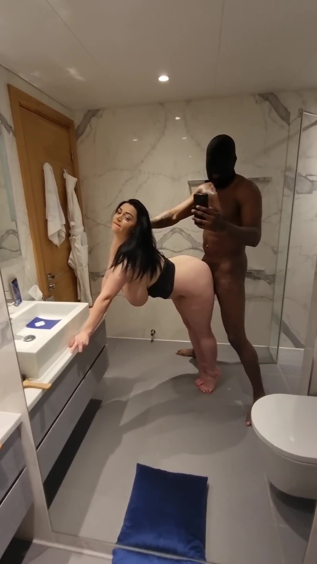Video 1128137 from Busty Klara - bklara11