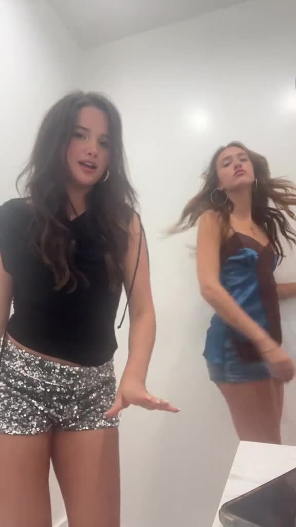 Video 1128601 from Jules LeBlanc/Annie LeBlanc