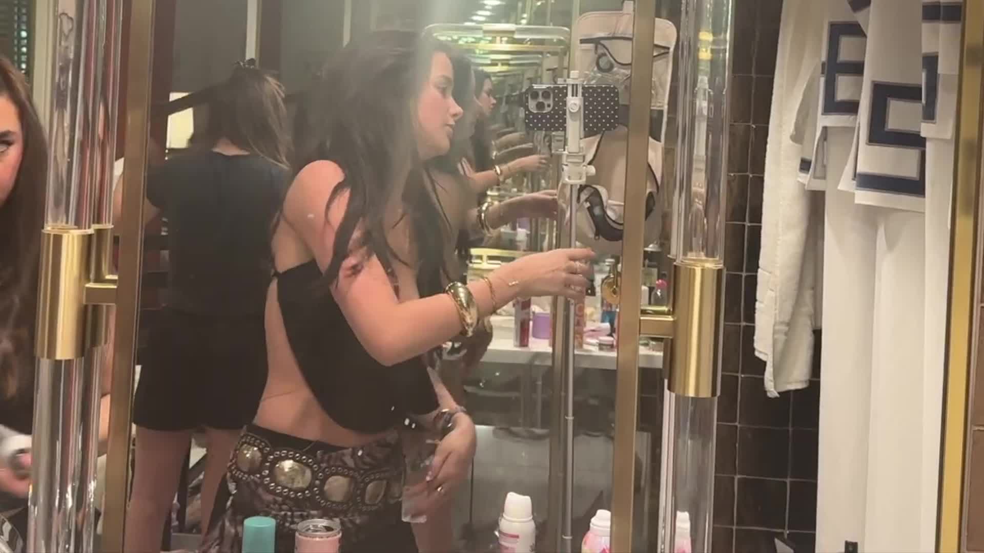 Video 1128602 from Jules LeBlanc/Annie LeBlanc