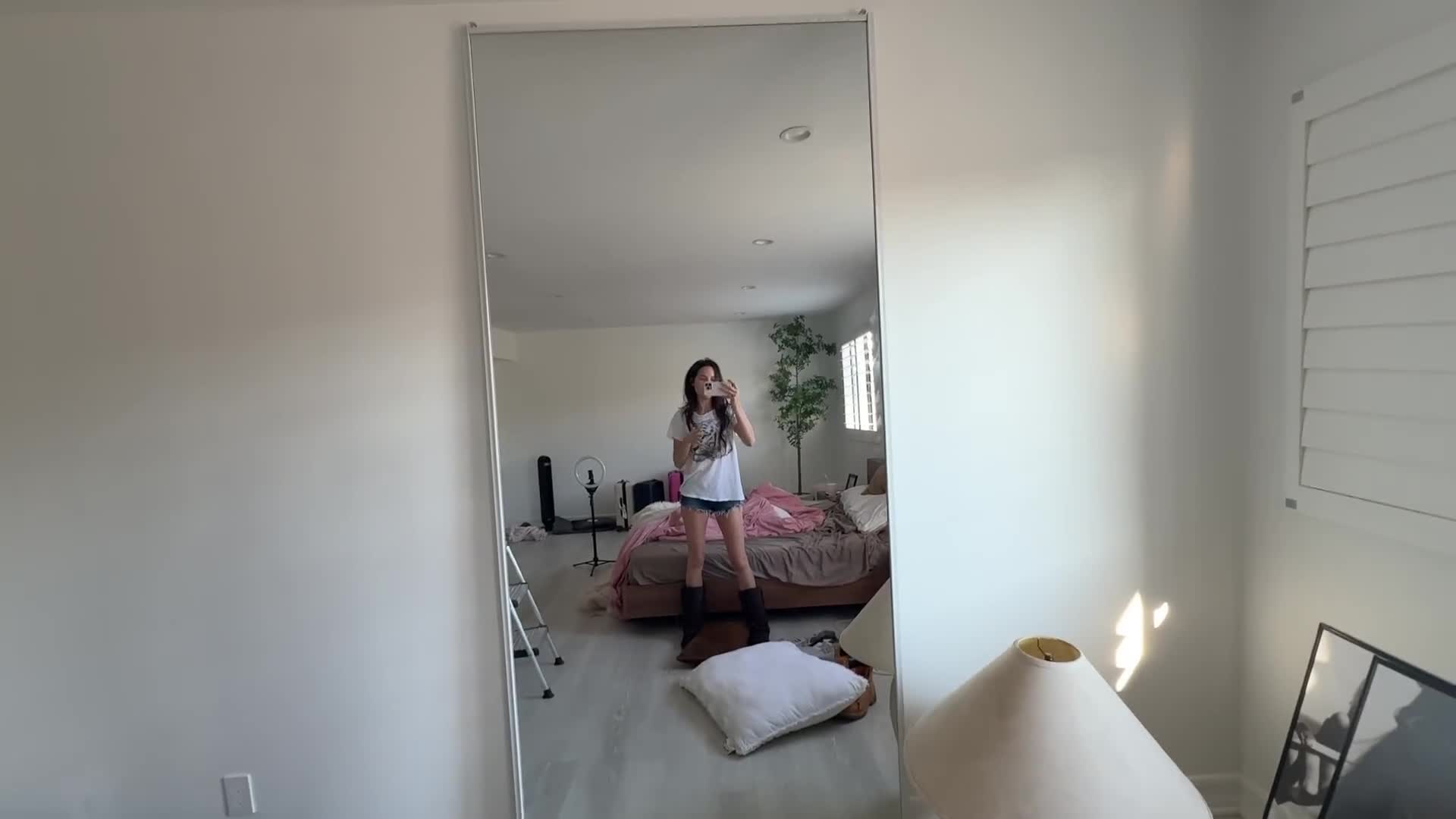 Video 1128649 from Jules LeBlanc/Annie LeBlanc