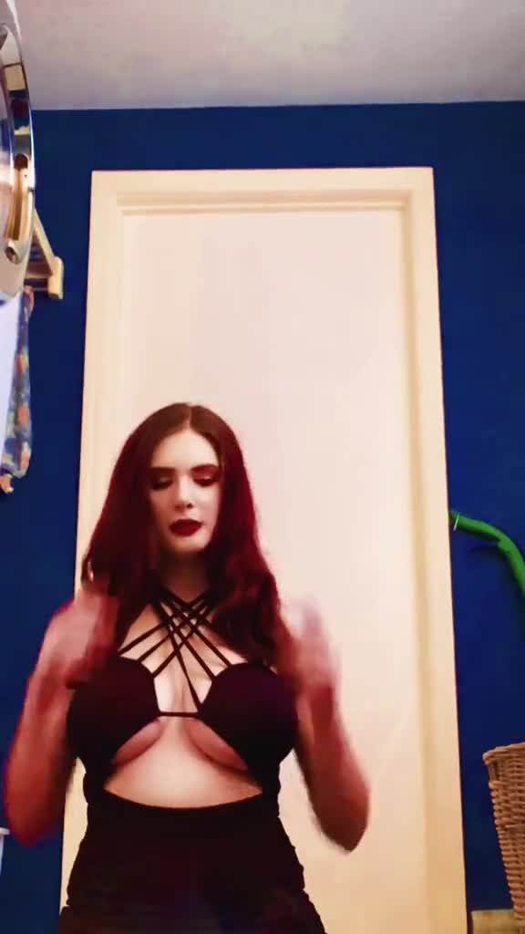 Video 1128685 from eekhat | auroramalak | irresistibleaphrodite | legallyspoodie
