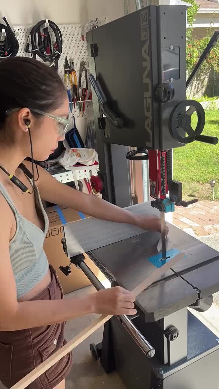 Video 1129033 from Xyla Foxlin