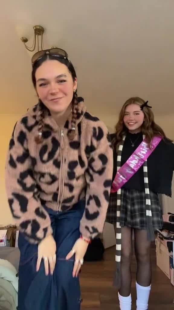 Video 1129688 from Caitibugzz
