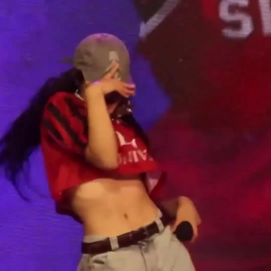 Video 1132830 from Minji (NewJeans)