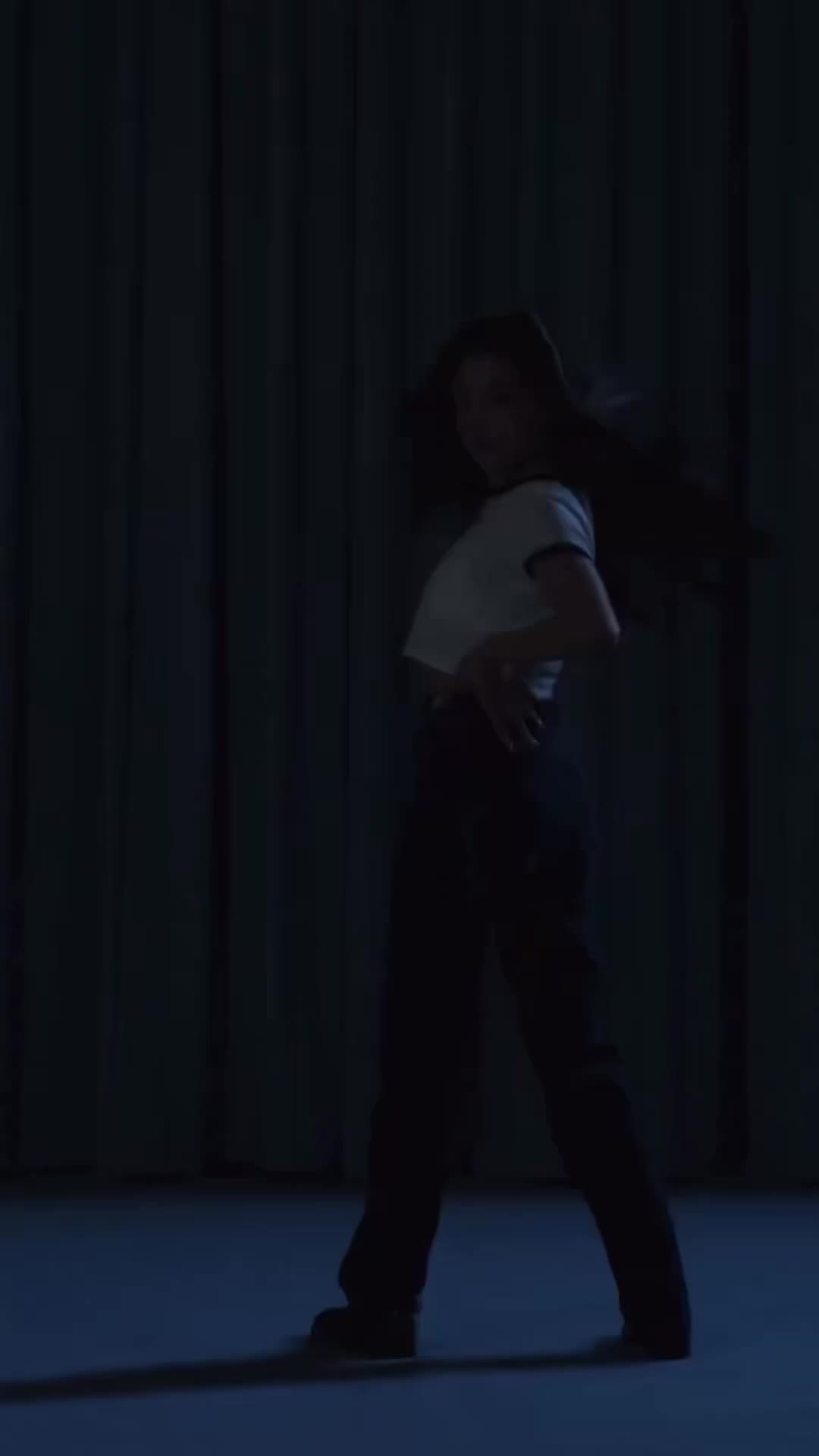 Video 1132836 from Minji (NewJeans)