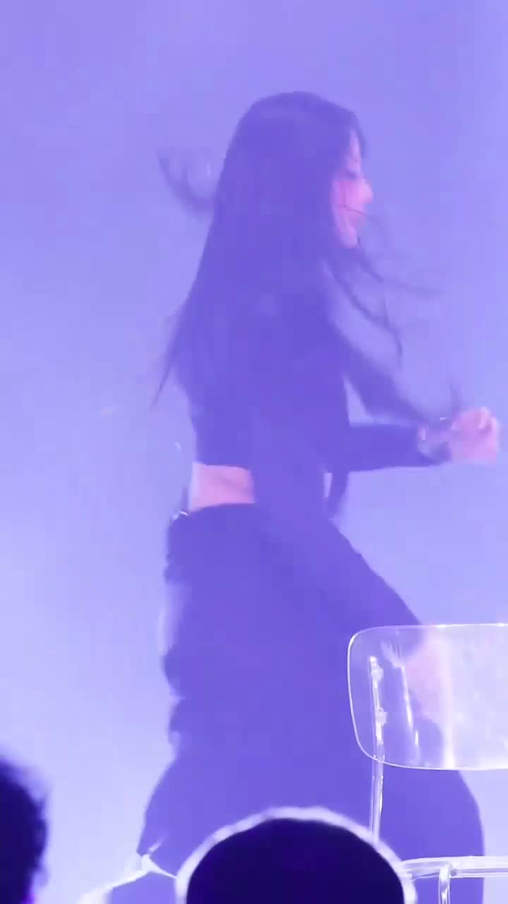 Video 1132835 from Minji (NewJeans)