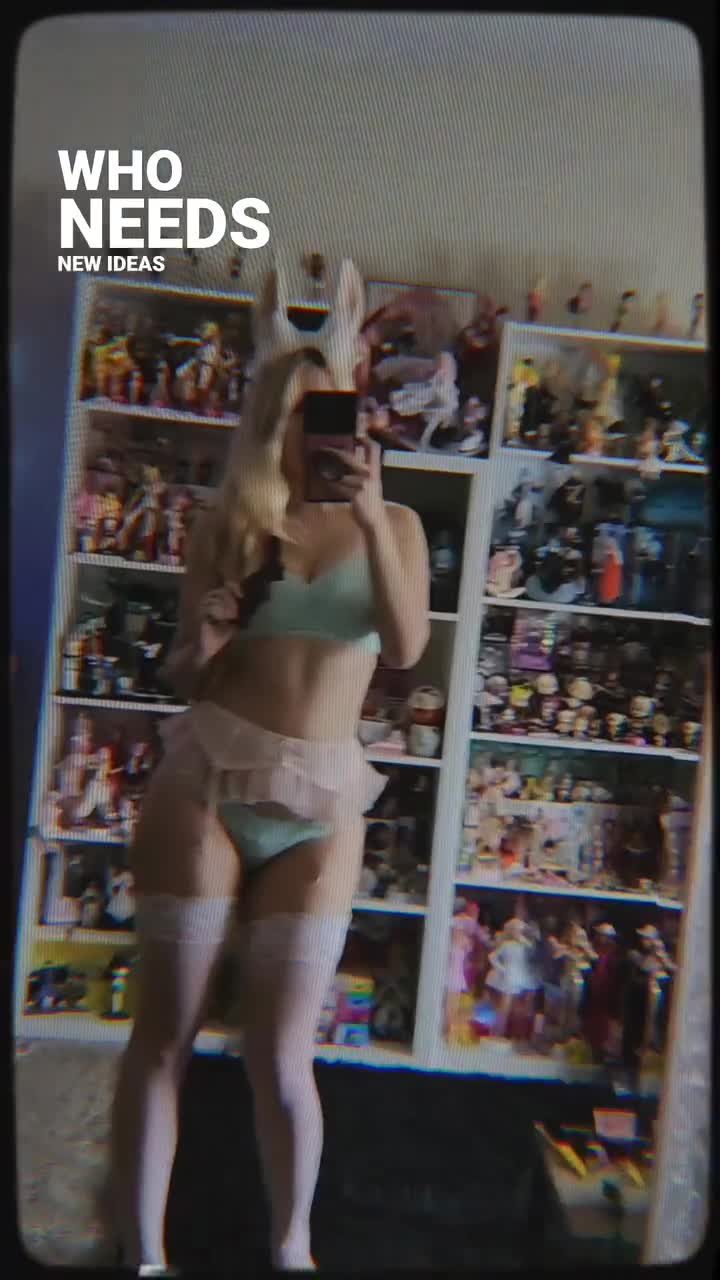 Video 1133632 from cloverarley / Everyday Harley Quinn