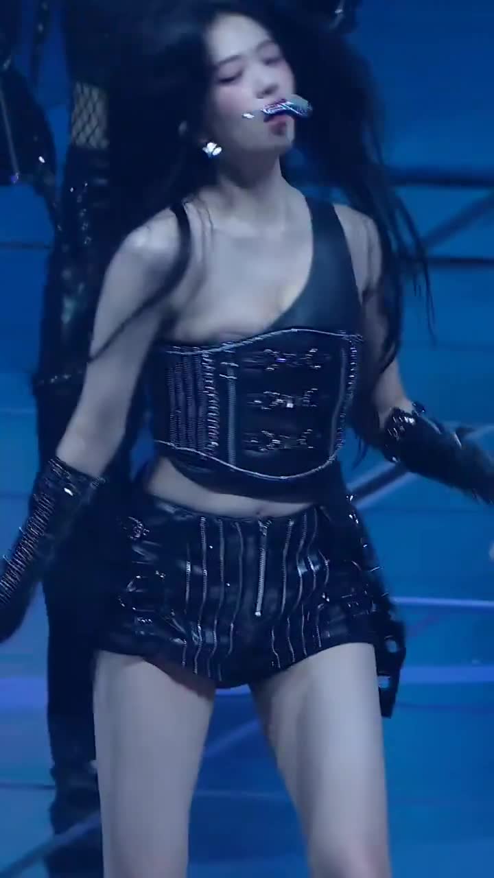 Video 1135444 from An Yujin 안유진 | YUJIN