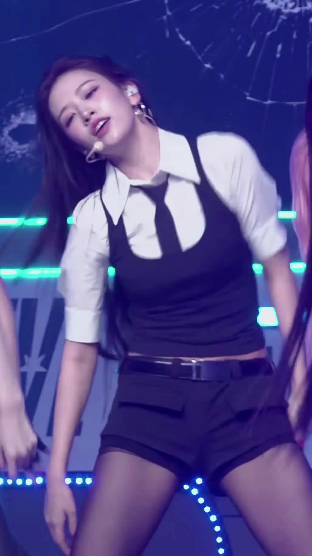Video 1135447 from An Yujin 안유진 | YUJIN