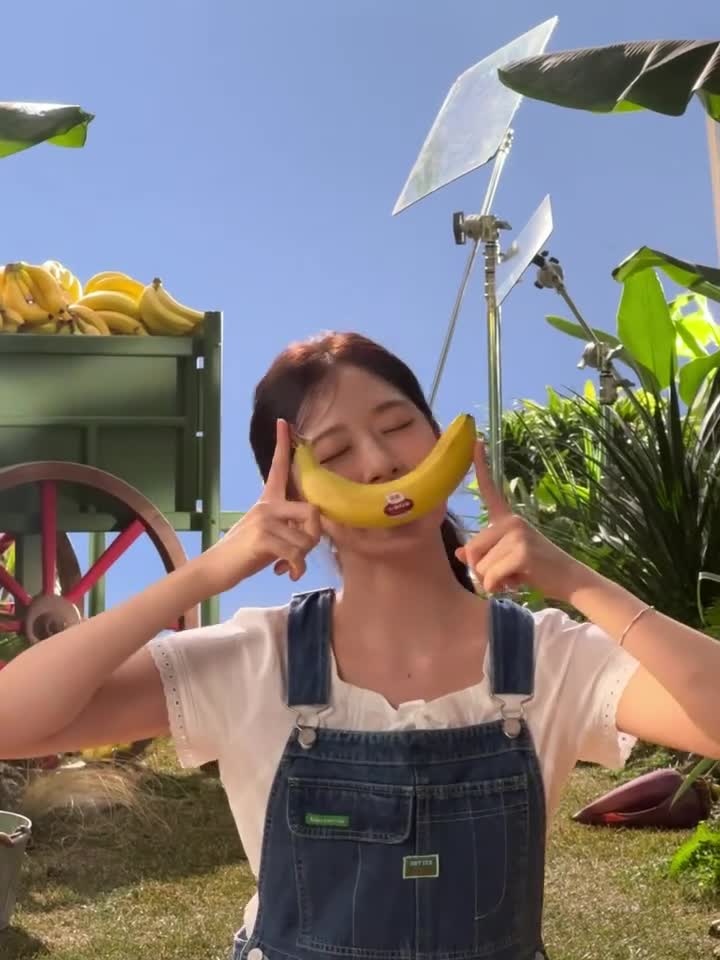 Video 1135487 from An Yujin 안유진 | YUJIN