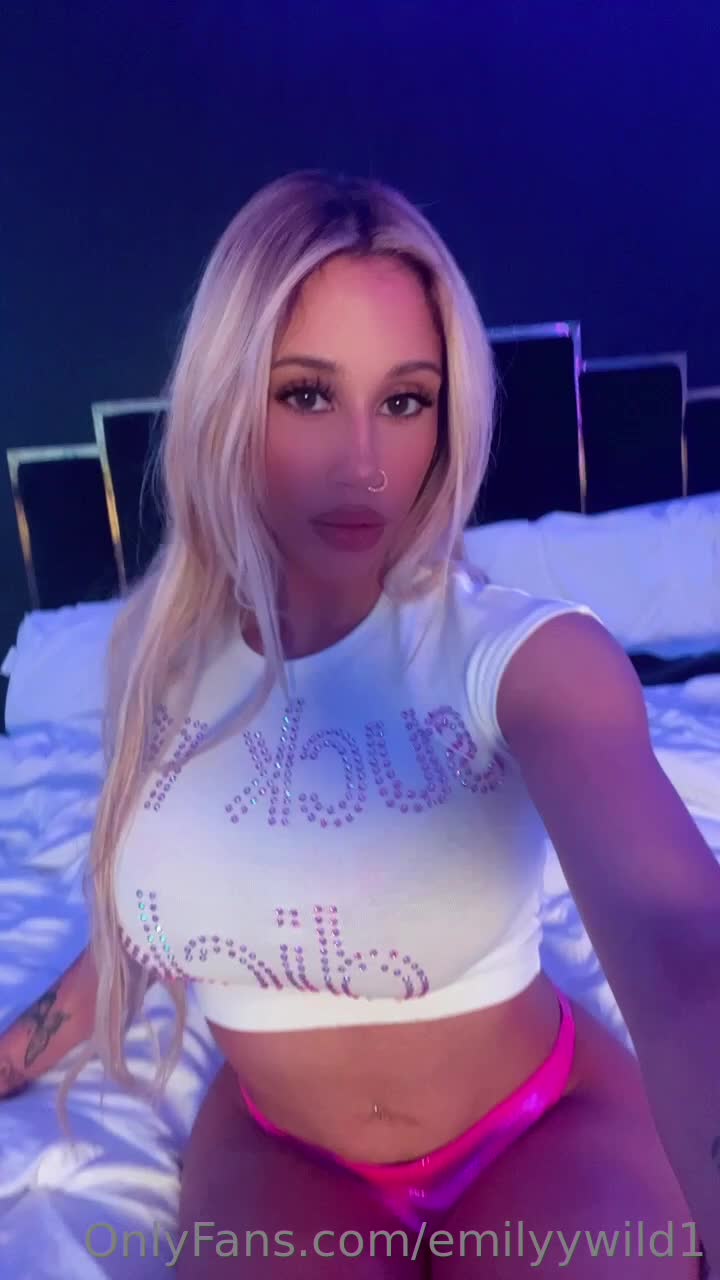 Video 1135742 from Emilyy Wild | emilyywild1 | ariirae