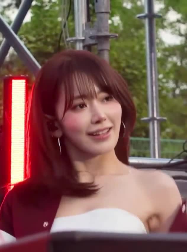 Video 1136494 from Sakura Miyawaki 宮脇 咲良 | LESSERAFIM
