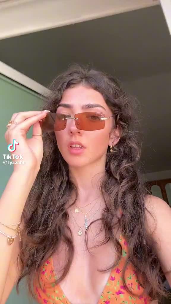 Video 1136804 from Lyzzahh / lizaseri