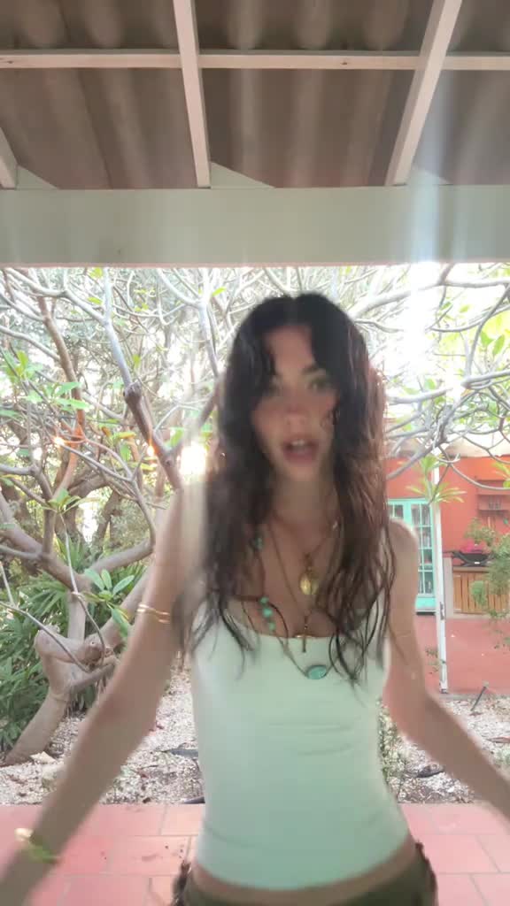 Video 1137881 from Lyzzahh / lizaseri