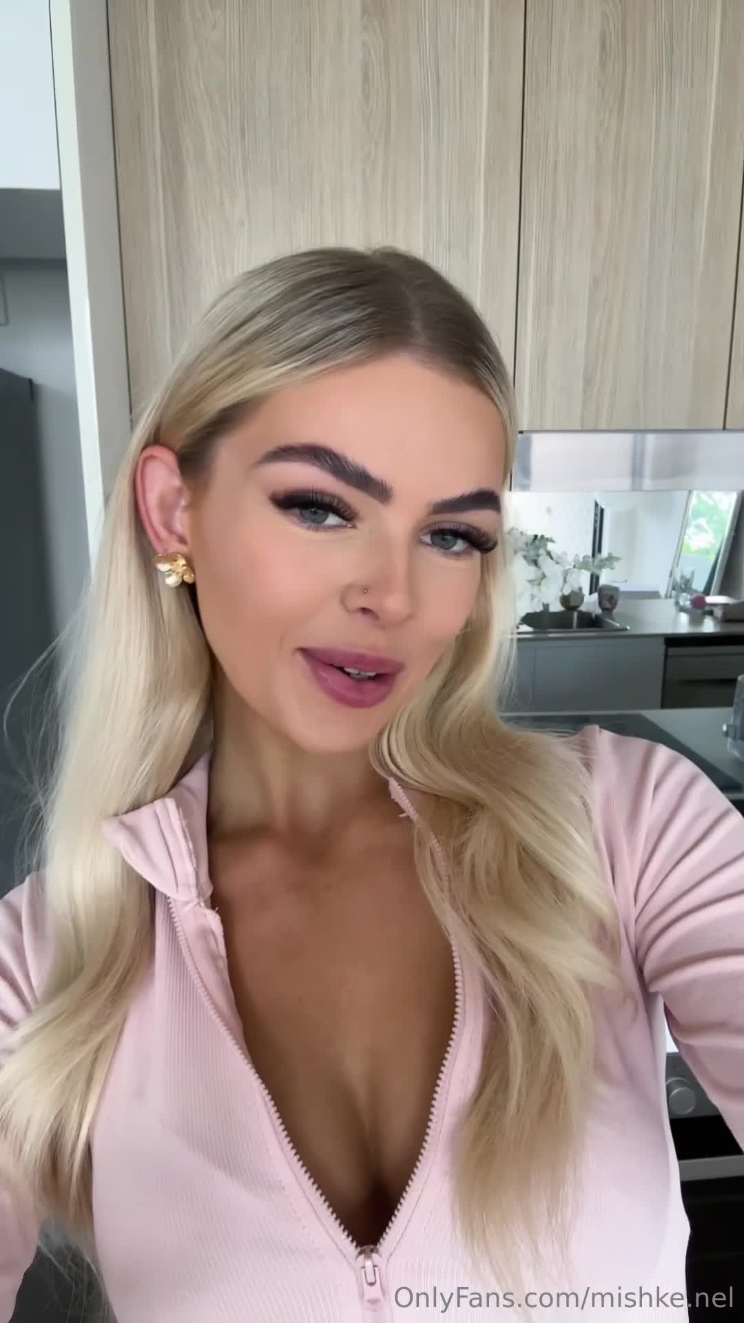 Video 1140405 from Mishke Nel