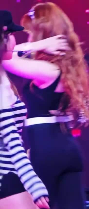 Video 1142049 from Huh Yunjin 허윤진 | LESSERAFIM