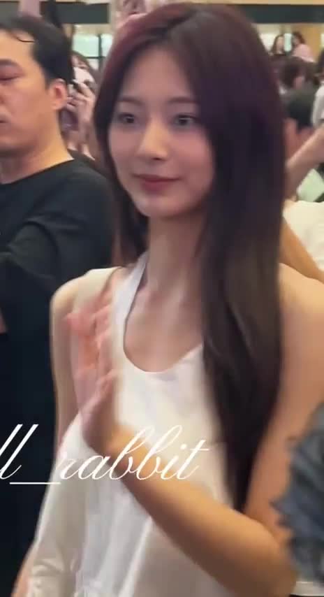 Video 1142190 from Tzuyu (Chiu Chú-jû) | Twice