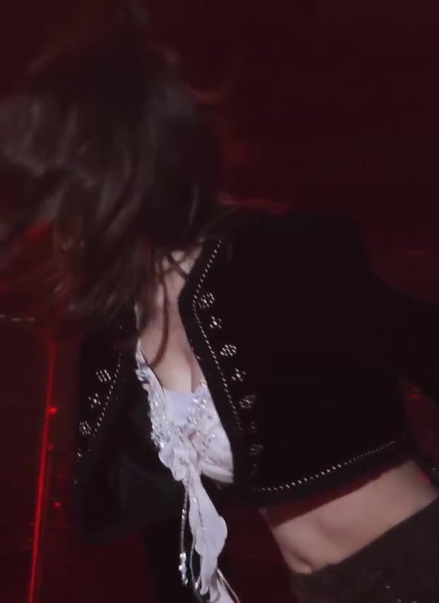 Video 1142531 from Sakura Miyawaki 宮脇 咲良 | LESSERAFIM