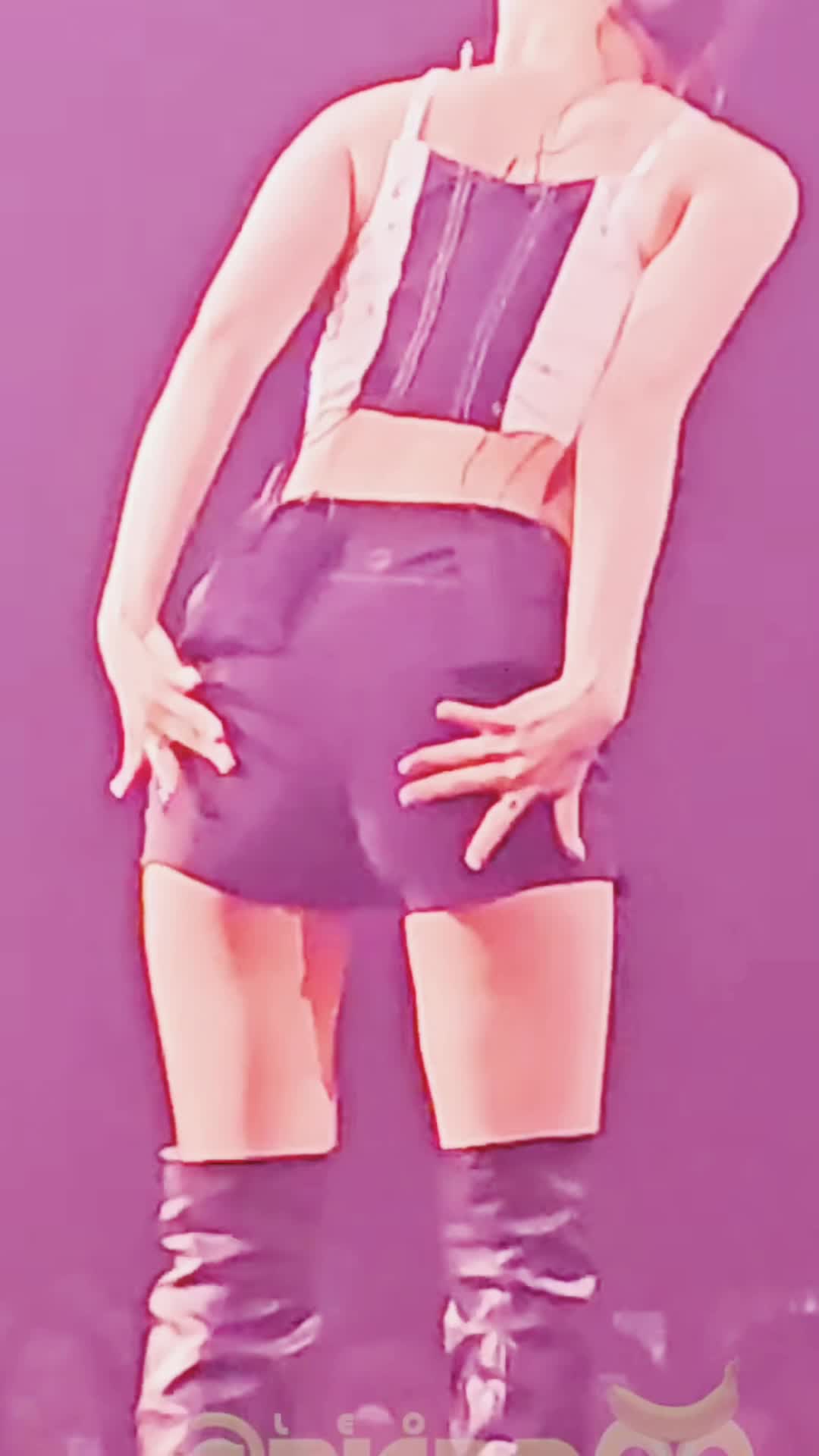 Video 1142568 from Sakura Miyawaki 宮脇 咲良 | LESSERAFIM